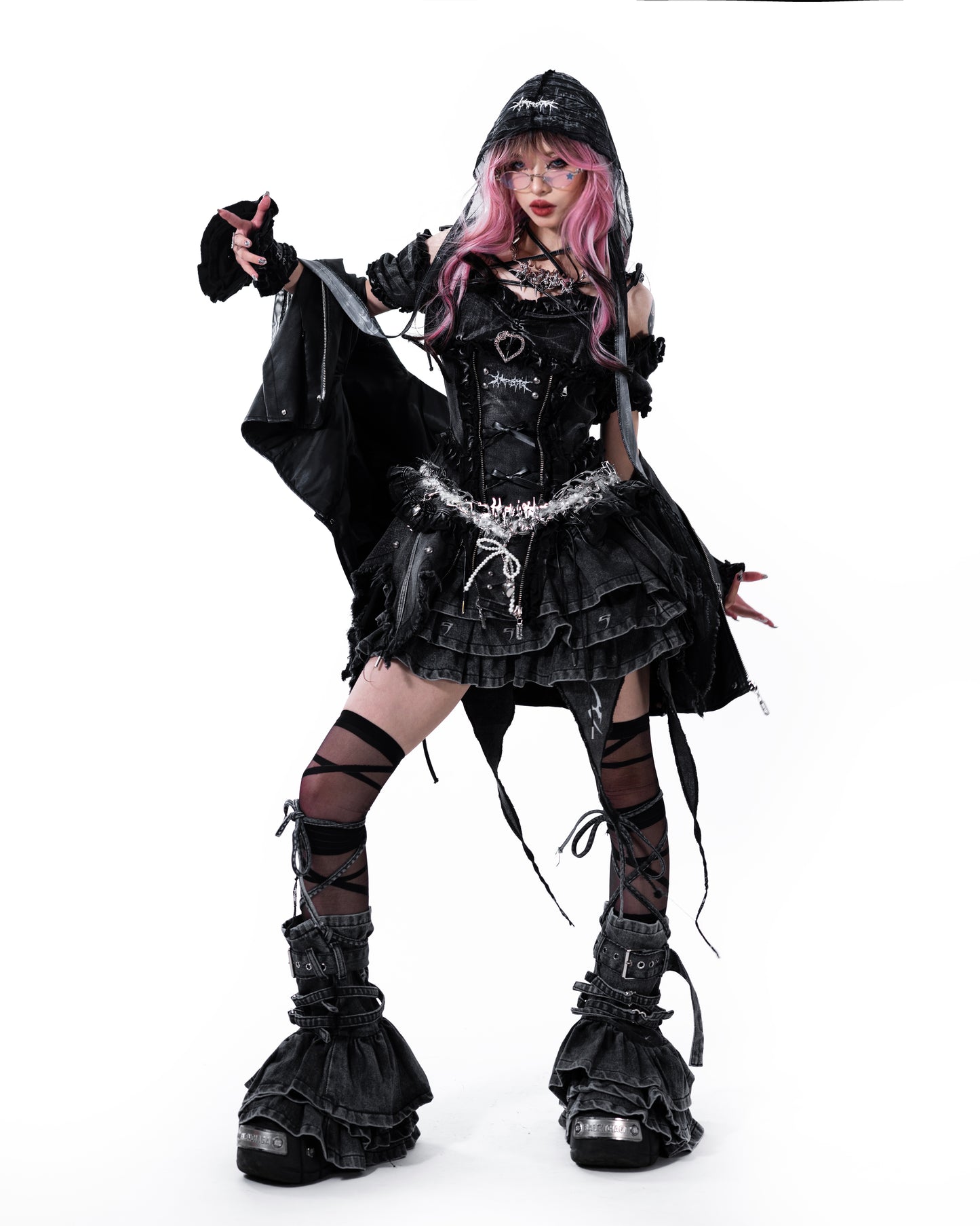 KURO PUNK PRINCESS HAND SOCKS - WASHED BLACK (PRE-ORDER)