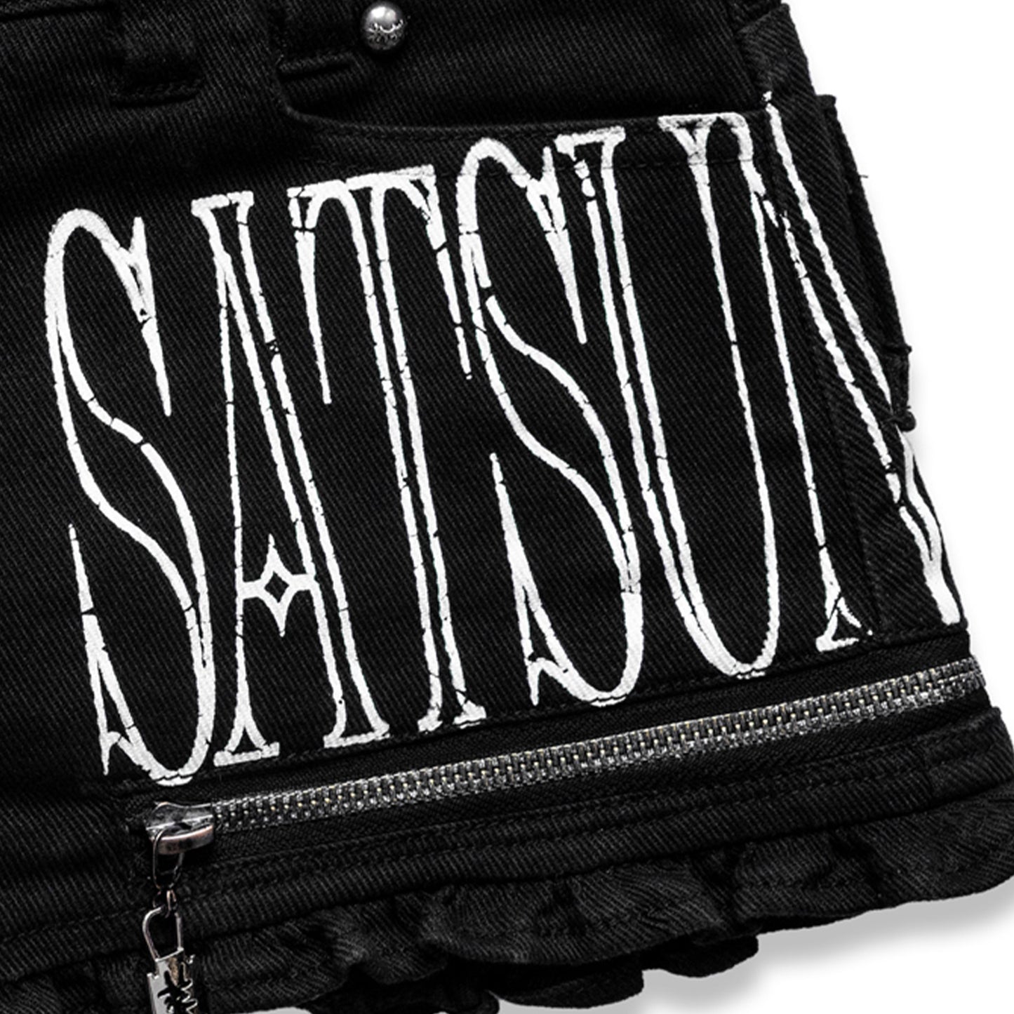 <LOST IN CASTLE> LACE TRIM HOT SHORTS - BLACK