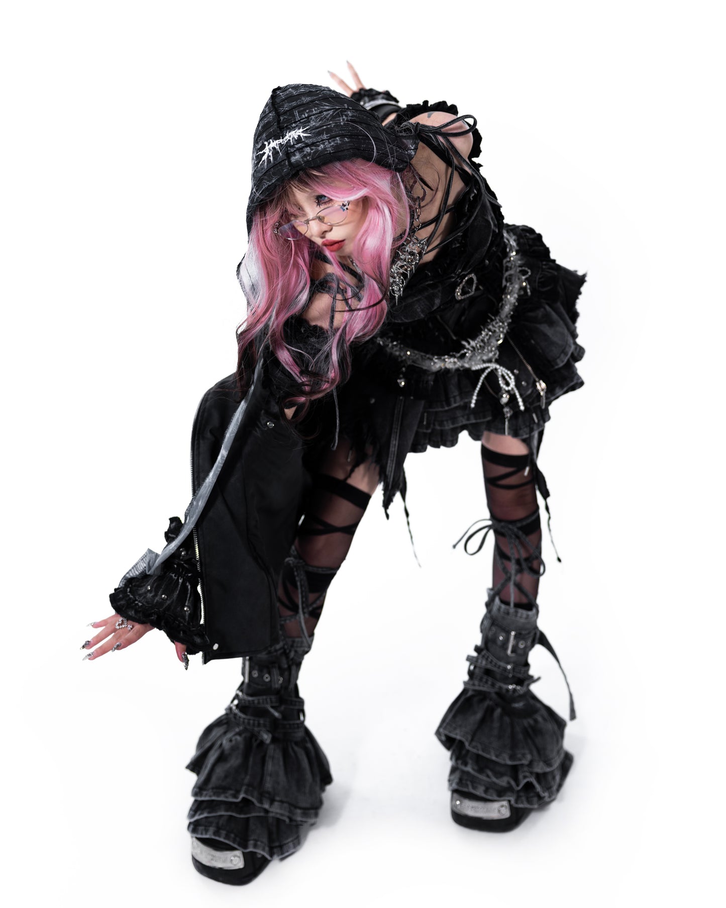 KURO PUNK PRINCESS HAND SOCKS - WASHED BLACK (PRE-ORDER)