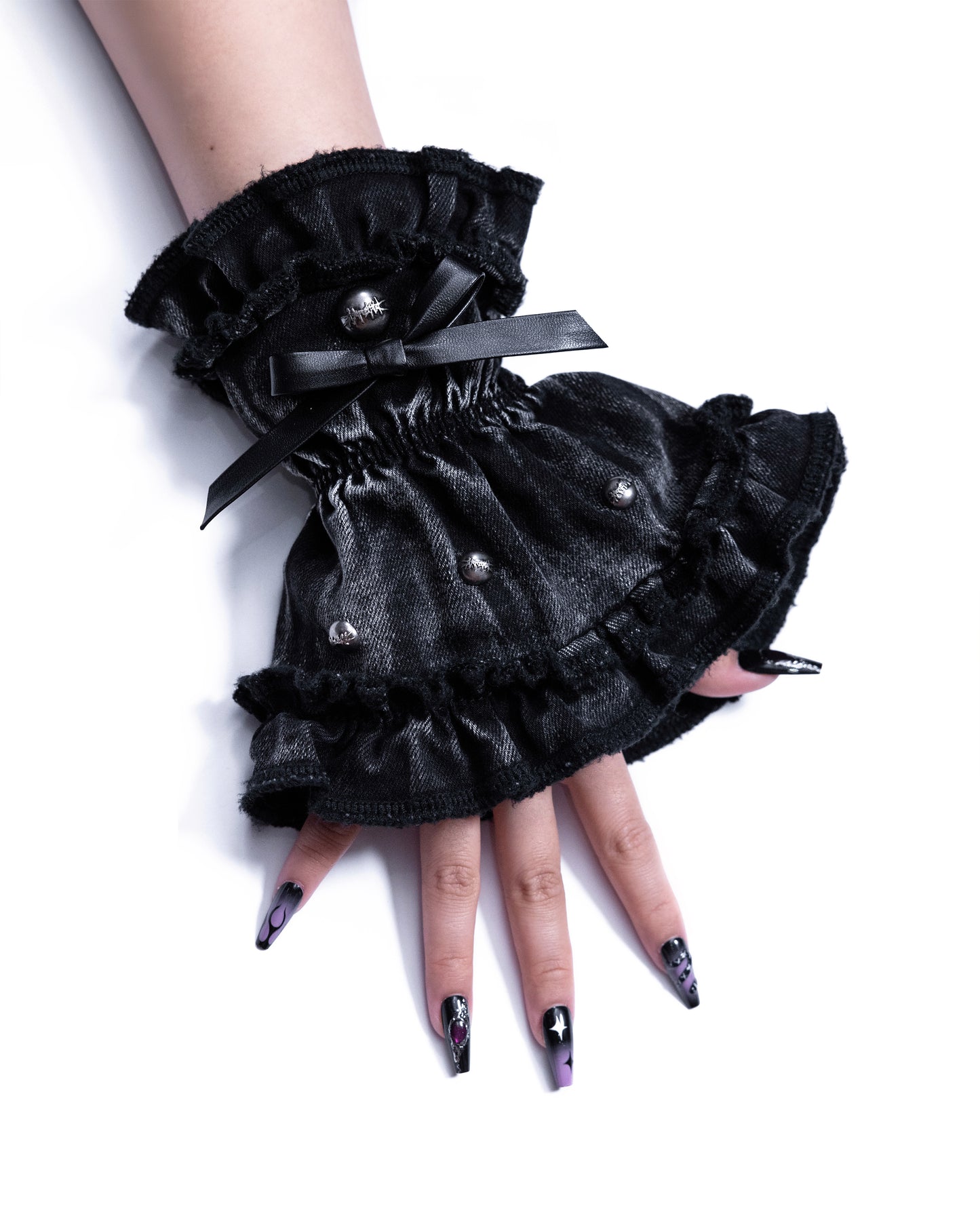 KURO PUNK PRINCESS HAND SOCKS - WASHED BLACK (PRE-ORDER)